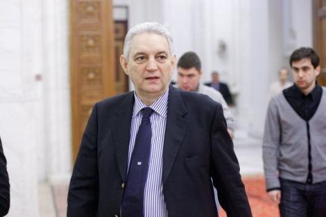 Ilie Sarbu a dezvaluit numele membrului PSD care a negociat functia de premier cu Traian Basescu