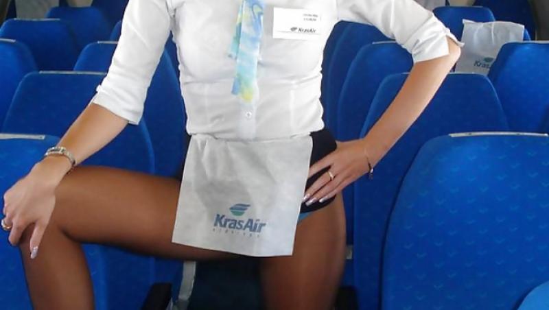 GALERIE FOTO! Stewardesele din Rusia, poze indecente in avion