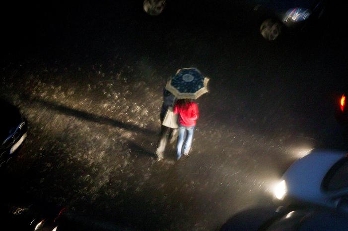 COD GALBEN de ploi, pana luni dimineata! Vezi care sunt zonele vizate