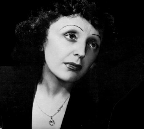 19 decembrie 1915: S-a nascut cantareata franceza Edith Piaf
