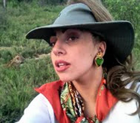 Lady Gaga s-a inconjurat de lei in safari, inainte de turneul din Africa de Sud