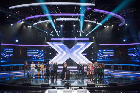 Vezi aici, LiveVideo, a patra Gala X Factor: Seara muzicii romanesti!