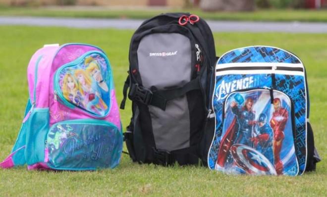 Vanzarile ghiozdanelor antiglont au crescut de 10 ori dupa atacul armat din SUA