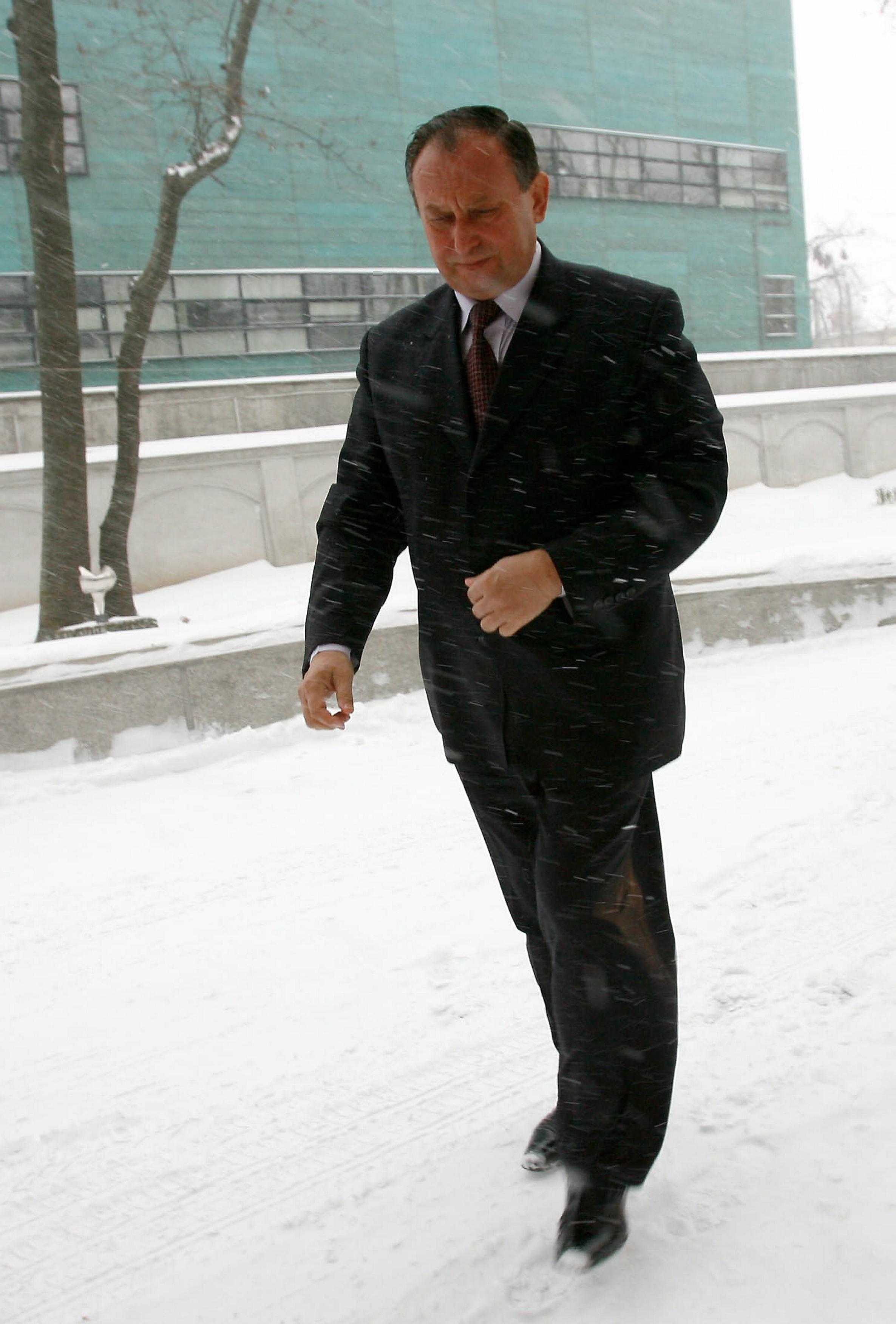 Soarta deputatului PSD Ion Stan, decisa, maine, in sedinta Camerei Deputatilor