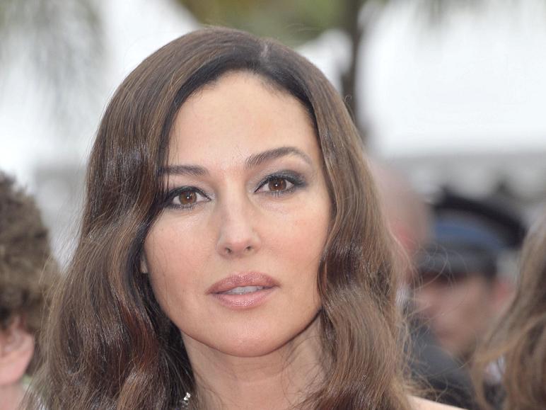 Monica Bellucci: "Sunt o femeie norocoasa. Viata m-a umplut de cadouri"