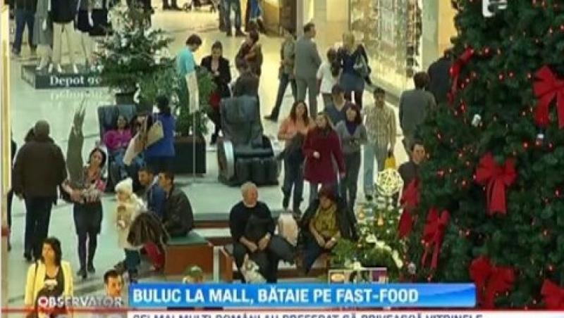 De Craciun, romanii au asediat fast-food-urile de la mall