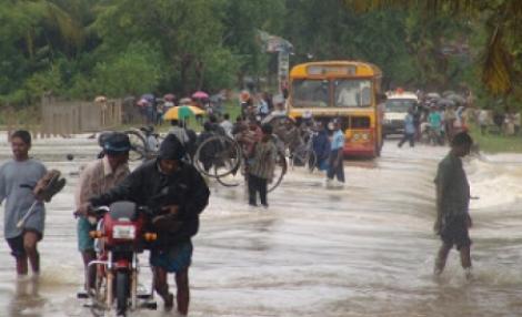 Inundatii devastatoare in Sri Lanka. Zeci de persoane au murit si sute de mii de oameni au ramas fara locuinte