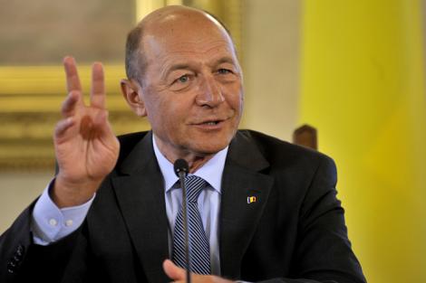 Mesajul presedintelui Traian Basescu de Anul Nou: 2013 sa fie anul linistii si solidaritatii