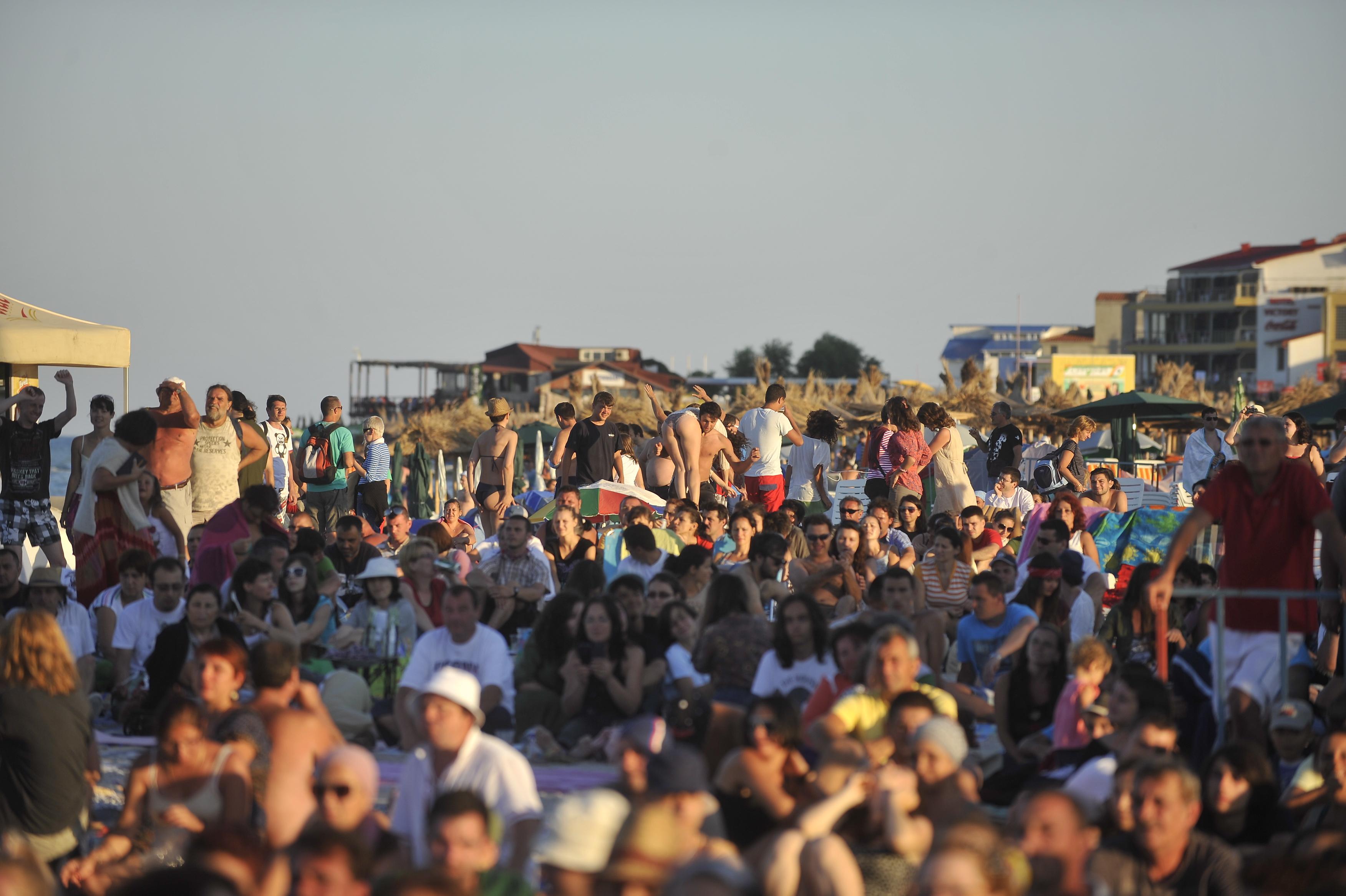 Sarbatori legale in 2013. Cate zile libere vom avea anul viitor