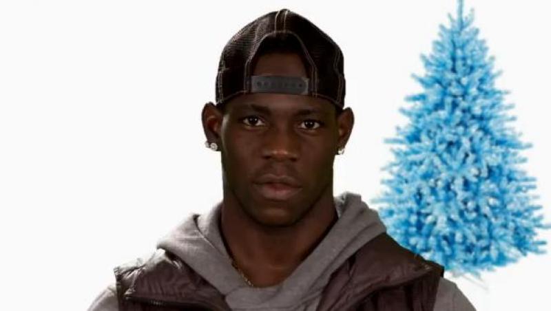 VIDEO:  Balotelli, “Craciun Fericit” si-o intrebare incuietoare