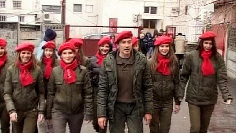 Radu Mazare a votat inconjurat de o armata de fete!