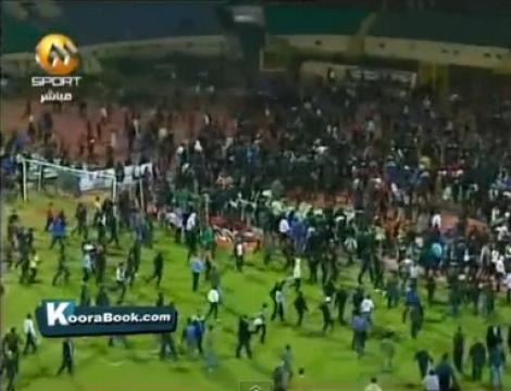 VIDEO! 73 de morti in Egipt in urma violentelor de la un meci de fotbal
