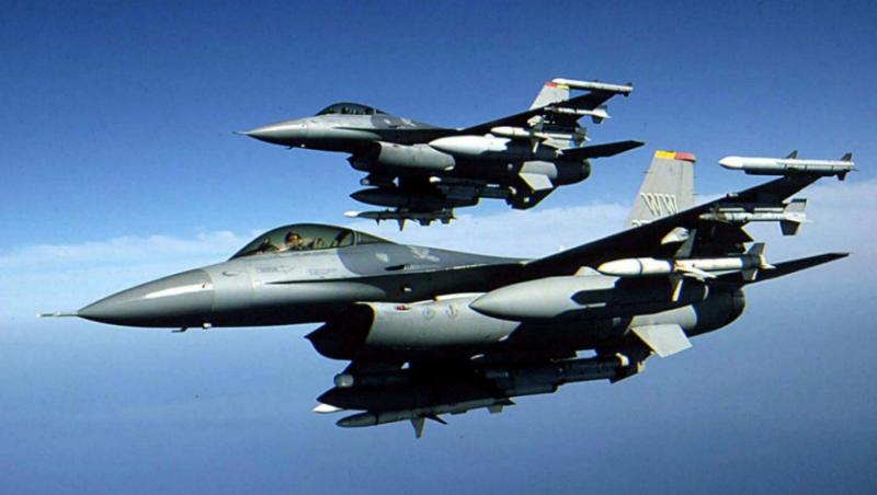 Bulgaria primeste CADOU de la SUA avioane F-16 vechi