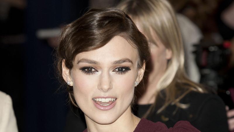 FOTO! Keira Knightley, arsa din cauza autobronzantelor!