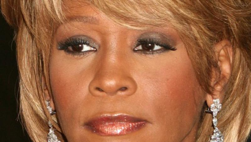 Lumea artistica, in doliu dupa moartea cantaretei Whitney Houston