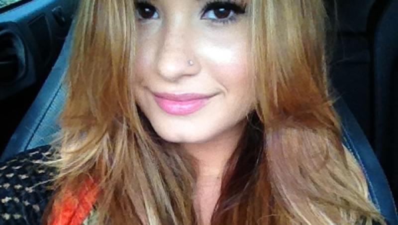 FOTO! Demi Lovato, blonda! Cum ii sta?