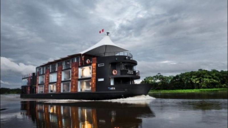 FOTO! Aqua Expeditions, hotelul plutitor de pe Amazon