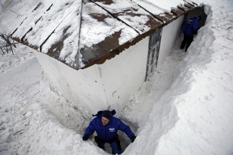 GALERIE FOTO! Imagini dramatice cu Romania acoperita de ninsori