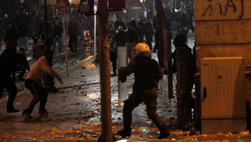 Grecia: Vot violent pentru austeritate - Zeci de raniti!