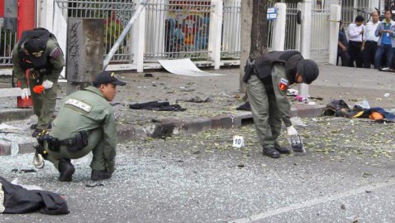 Triplu atentat cu bomba la Bangkok. Atentatorul a ramas fara picioare