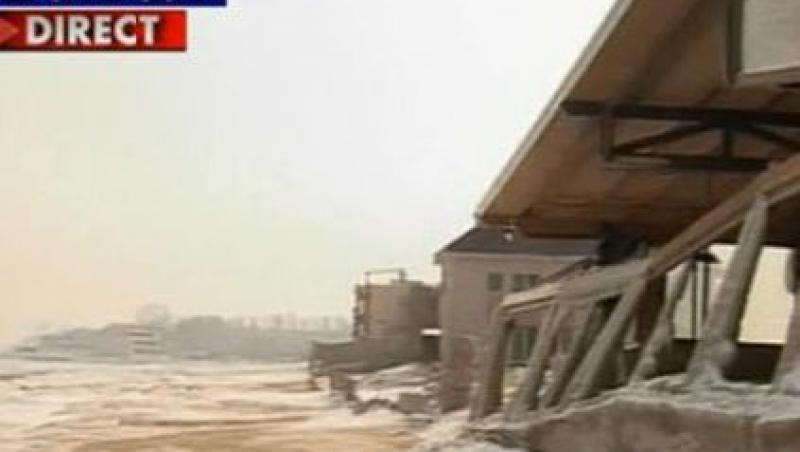 VIDEO! Viscolul a distrus mai multe case din zonele Eforie-Costinesti