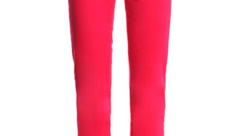 FOTO! Skinny jeans, trendul anului 2012!