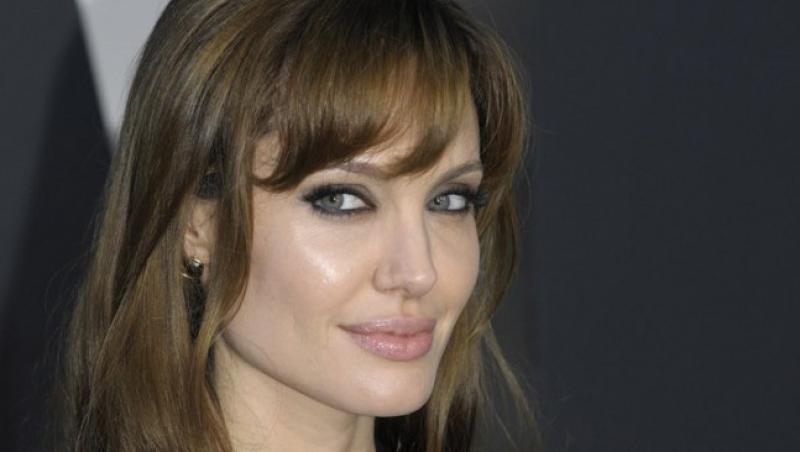 Angelina Jolie isi pune la dispozitie vocea pentru rolul vrajitoarei din 