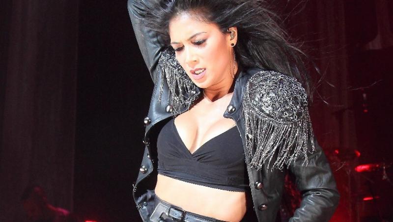 FOTO! Ce sexy e Nicole Scherzinger pe scena!