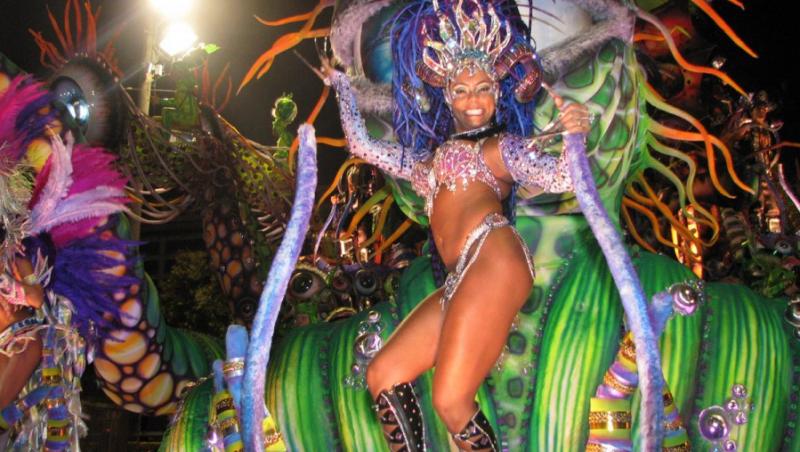 Incepe Carnavalul de la Rio: 3 mil. de prezervative distribuite gratuit