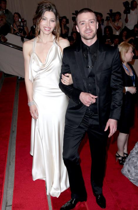 Justin Timberlake si Jessica Biel, la cutite din cauza contractului prenuptial