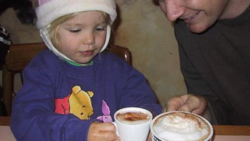 Babyccino, cafeaua pentru copii!