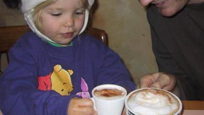 Babyccino, cafeaua pentru copii!