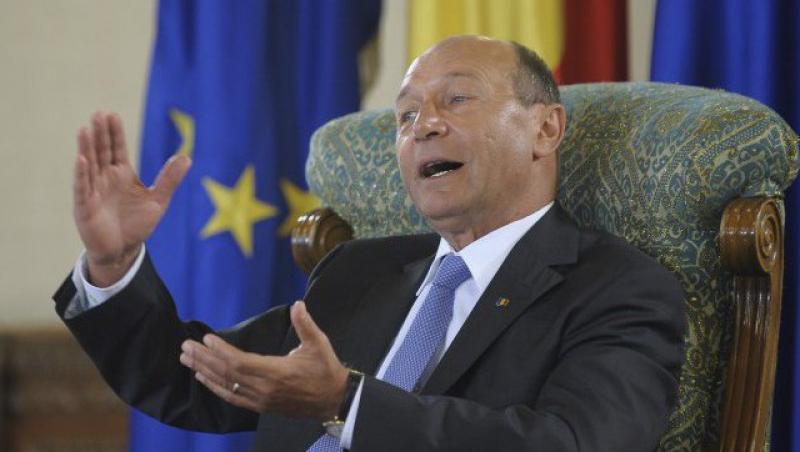 Presedintele Traian Basescu invita luni partidele la consultari