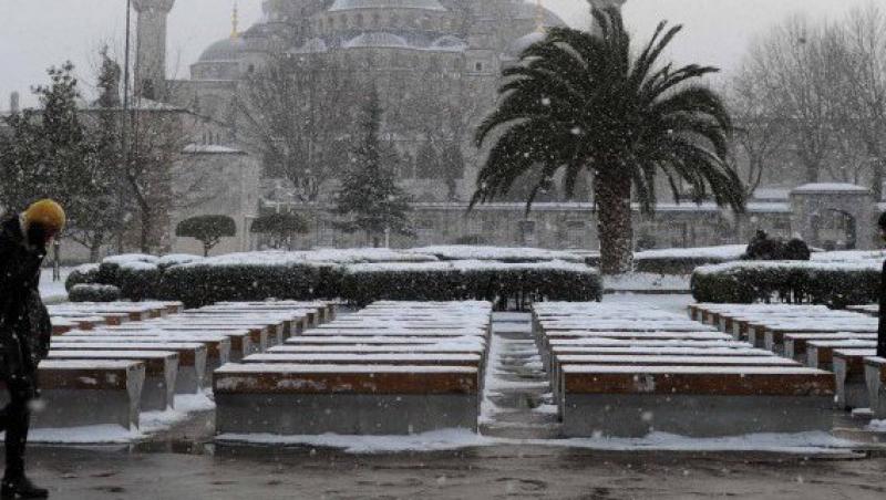 FOTO! Istanbul, sub furia ninsorii