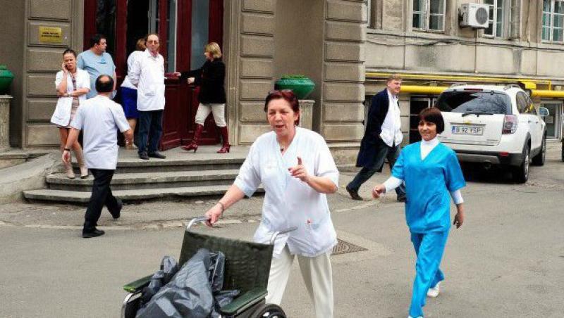 VIDEO! Spitalul din Piatra Neamt, evacuat din cauza unui miros puternic de gaze