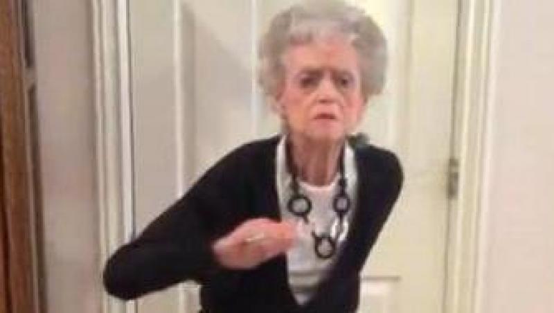 VIDEO! O bunicuta de 90 de ani danseaza in memoria lui Whitney Houston