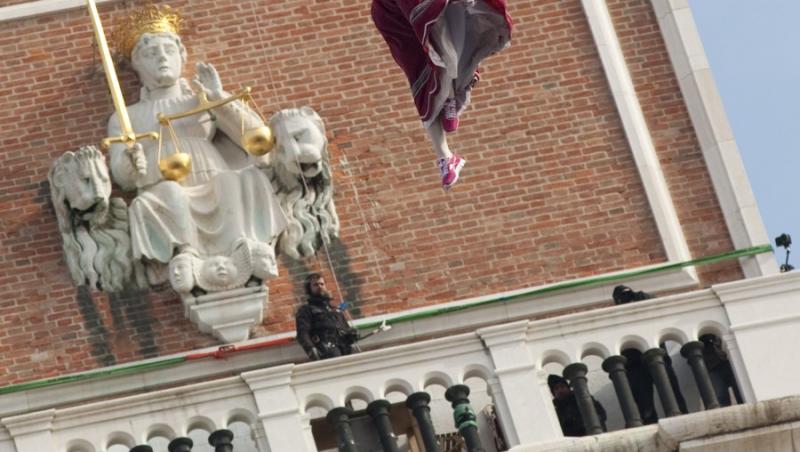 FOTO! Spectacol inedit la Carnavalul din Venetia