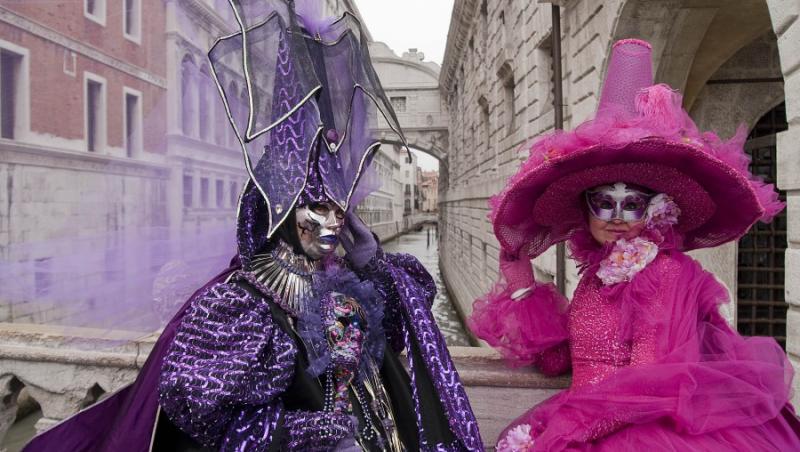 FOTO! Spectacol inedit la Carnavalul din Venetia