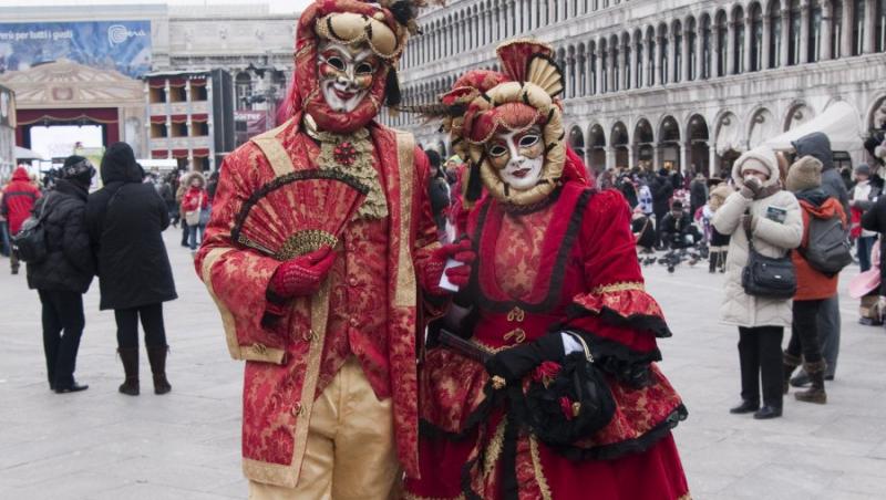 FOTO! Spectacol inedit la Carnavalul din Venetia