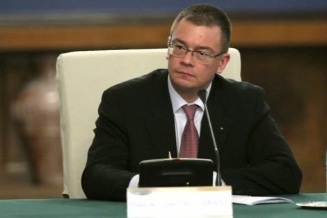 BP al Camerei: Investirea Guvernului Ungureanu, constitutionala