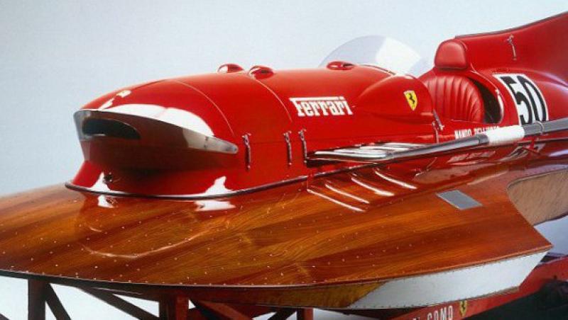 FOTO! Barca Ferrari, echivalentul pe apa al autoturismelor sport
