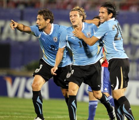 Cavani, Suarez si Forlan in lotul Uruguayului pentru amicalul cu Romania