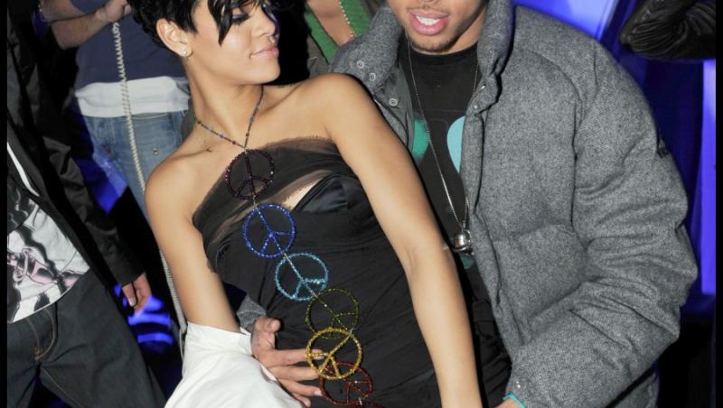 Rihanna, in PERICOL sa se impace cu Chris Brown