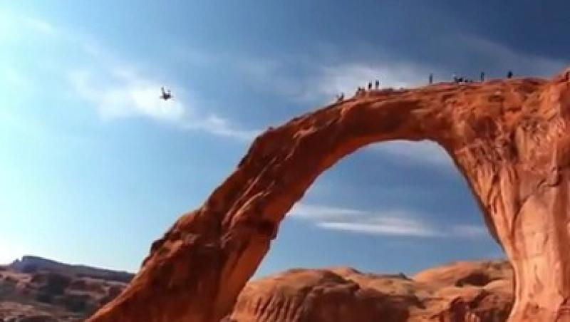 VIDEO! Saritura Diavolului, cel mai spectaculos loc de bungee-jumping din lume!