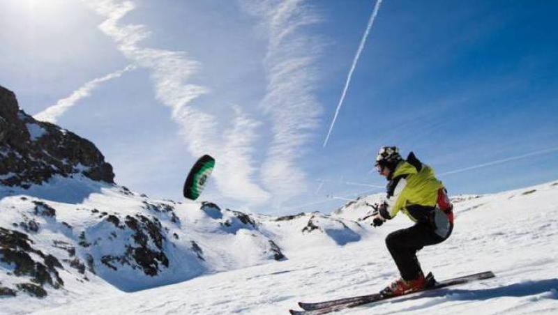 VIDEO! Snowkiting, pentru amatorii de senzatii tari
