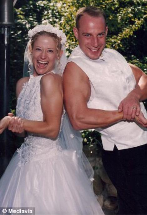 Doi britanici se casatoresc in fiecare an, din 1997!