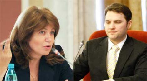 Schimb de "amabilitati" intre senatorii Dan Sova (PSD) si Mihaela Popa (PDL): "va calc in picioare", "ridicola", "floare blonda"