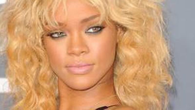 Rihanna, favorita sa o joace pe Whitney Houston
