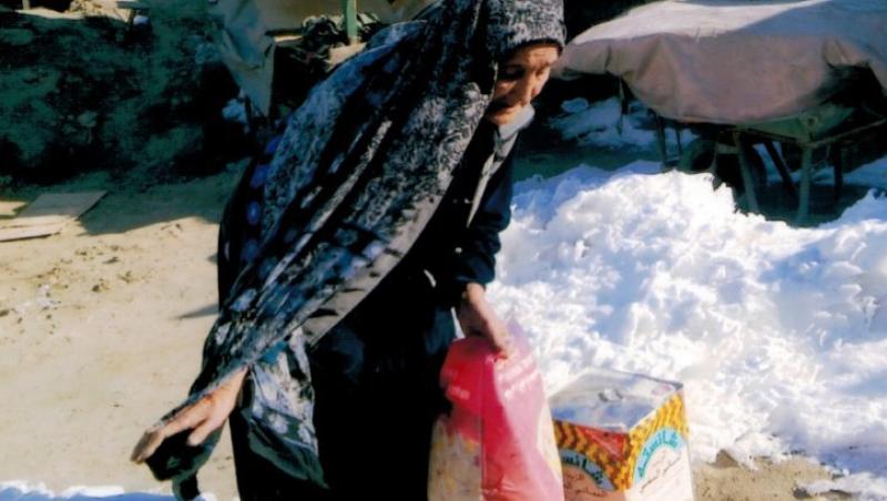 Frig ucigas in Afganistan: Zeci de copii au murit de pneumonie