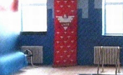 A inceput campania electorala! Banner UNPR, intr-o scoala din Suceava